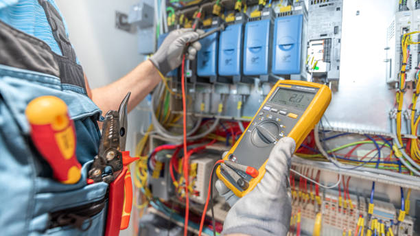 Best 24-Hour Electrician  in Waunakee, WI